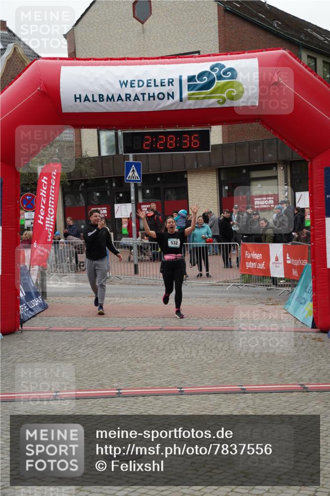 04.05.2025 - 8. Wedeler Halbmarathon Felixshl http://msf.ph/oto/7837556 04.05.2025 12:28:34 Ziel 532 meine-sportfotos.de