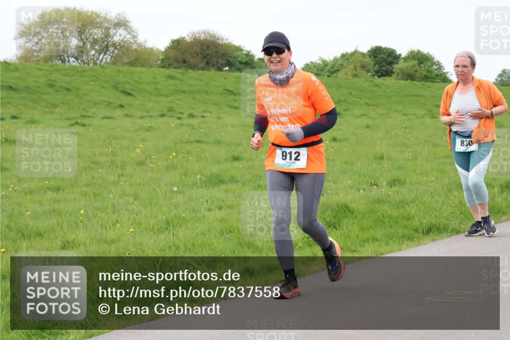 04.05.2025 - 8. Wedeler Halbmarathon Lena Gebhardt http://msf.ph/oto/7837558 04.05.2025 11:34:45 Laufen 912, 830 meine-sportfotos.de