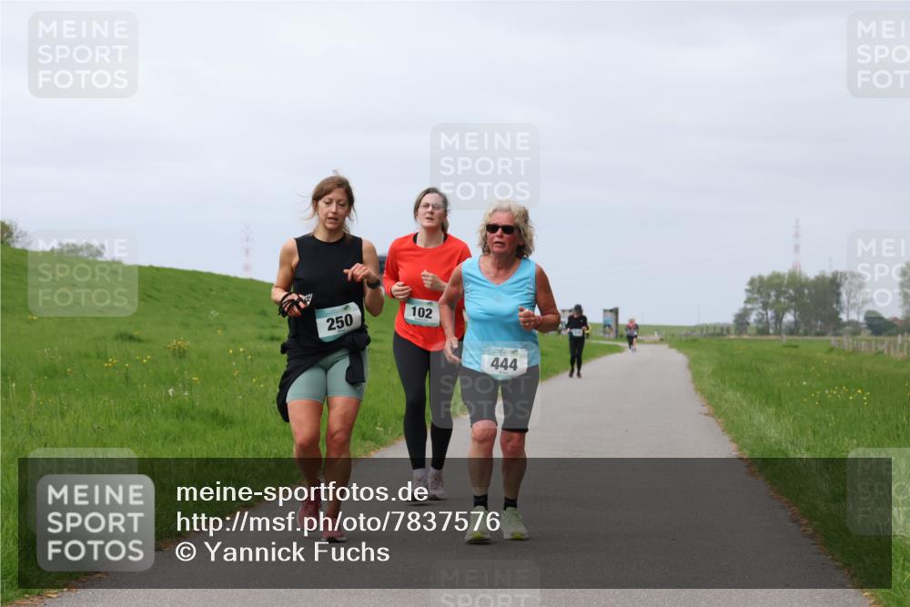 04.05.2025 - 8. Wedeler Halbmarathon Yannick Fuchs http://msf.ph/oto/7837576 04.05.2025 12:01:01 Laufen 250, 102, 444 meine-sportfotos.de