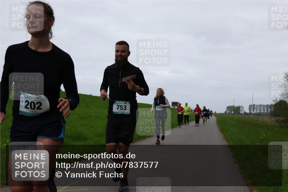 04.05.2025 - 8. Wedeler Halbmarathon Yannick Fuchs http://msf.ph/oto/7837577 04.05.2025 11:24:49 Laufen 202, 753, 1200 meine-sportfotos.de