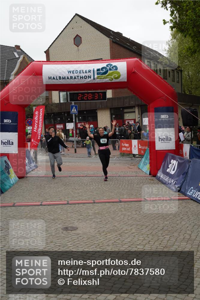 04.05.2025 - 8. Wedeler Halbmarathon Felixshl http://msf.ph/oto/7837580 04.05.2025 12:28:35 Ziel 532 meine-sportfotos.de