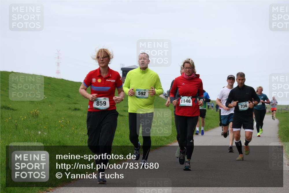 04.05.2025 - 8. Wedeler Halbmarathon Yannick Fuchs http://msf.ph/oto/7837680 04.05.2025 11:24:53 Laufen 859, 592, 1146, 736 meine-sportfotos.de