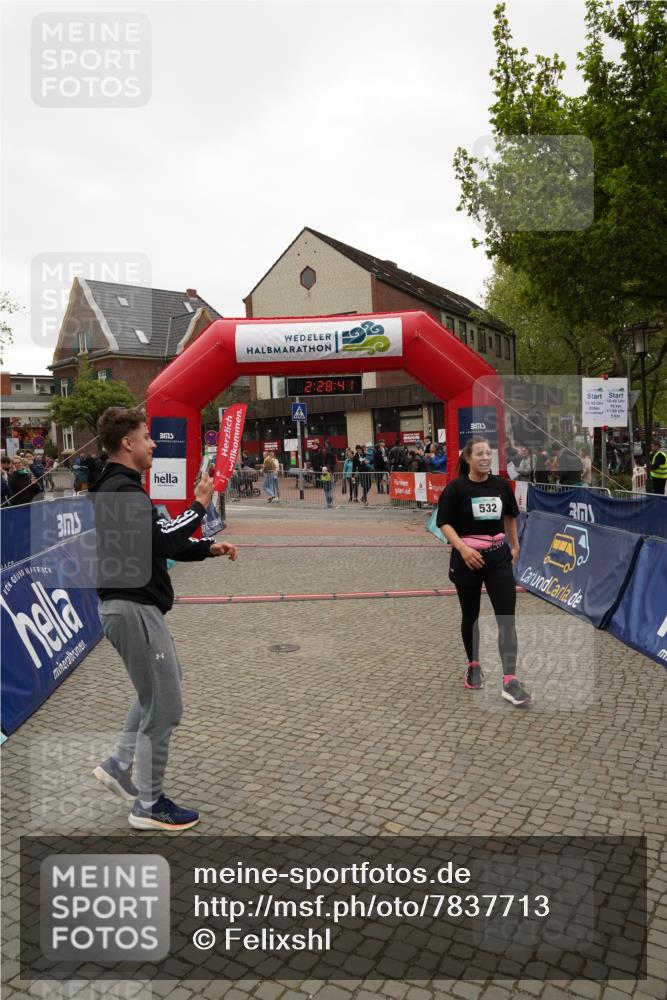 04.05.2025 - 8. Wedeler Halbmarathon Felixshl http://msf.ph/oto/7837713 04.05.2025 12:28:38 Ziel 532 meine-sportfotos.de