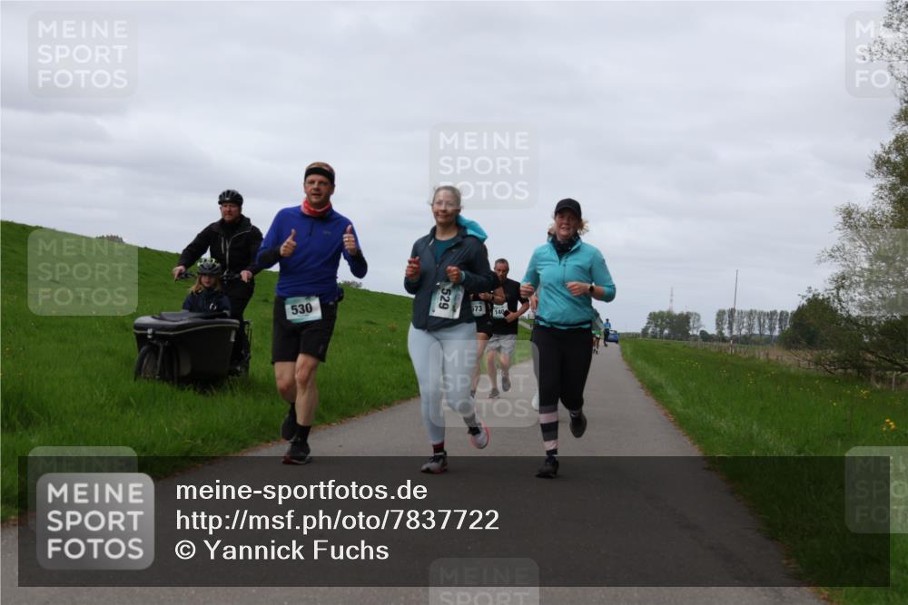 04.05.2025 - 8. Wedeler Halbmarathon Yannick Fuchs http://msf.ph/oto/7837722 04.05.2025 11:46:24 Laufen 530, 140 meine-sportfotos.de