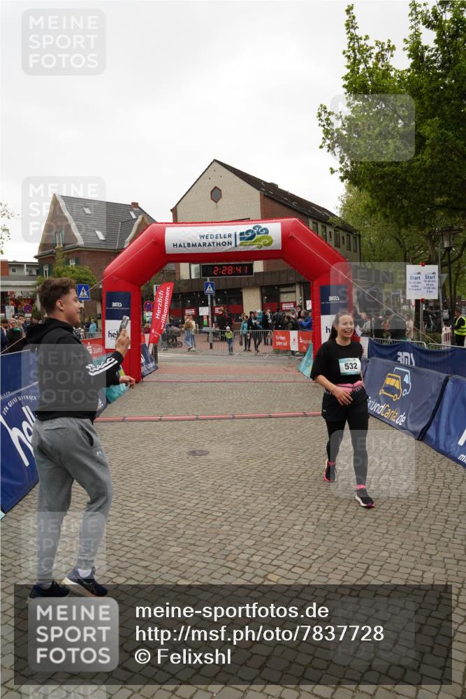 04.05.2025 - 8. Wedeler Halbmarathon Felixshl http://msf.ph/oto/7837728 04.05.2025 12:28:39 Ziel 532 meine-sportfotos.de