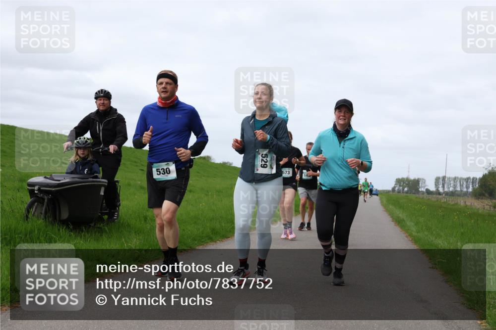 04.05.2025 - 8. Wedeler Halbmarathon Yannick Fuchs http://msf.ph/oto/7837752 04.05.2025 11:46:24 Laufen 530, 529, 573, 14 meine-sportfotos.de