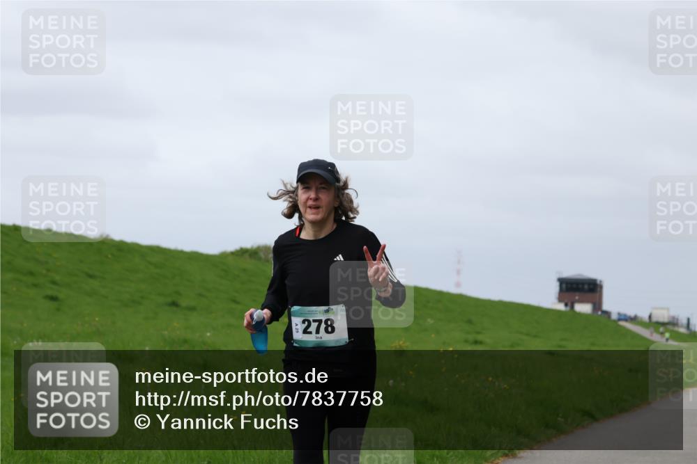 04.05.2025 - 8. Wedeler Halbmarathon Yannick Fuchs http://msf.ph/oto/7837758 04.05.2025 12:01:21 Laufen 278 meine-sportfotos.de