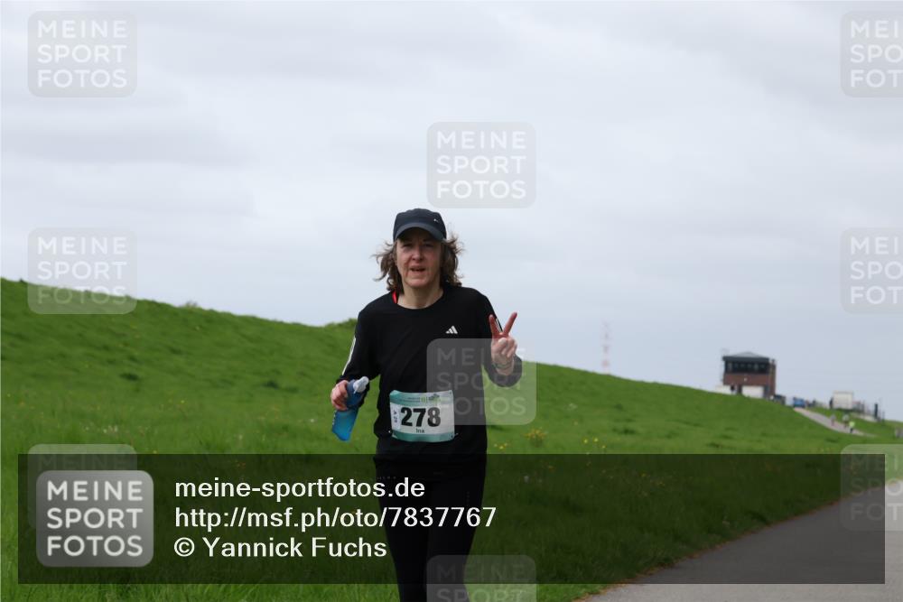 04.05.2025 - 8. Wedeler Halbmarathon Yannick Fuchs http://msf.ph/oto/7837767 04.05.2025 12:01:22 Laufen 278 meine-sportfotos.de
