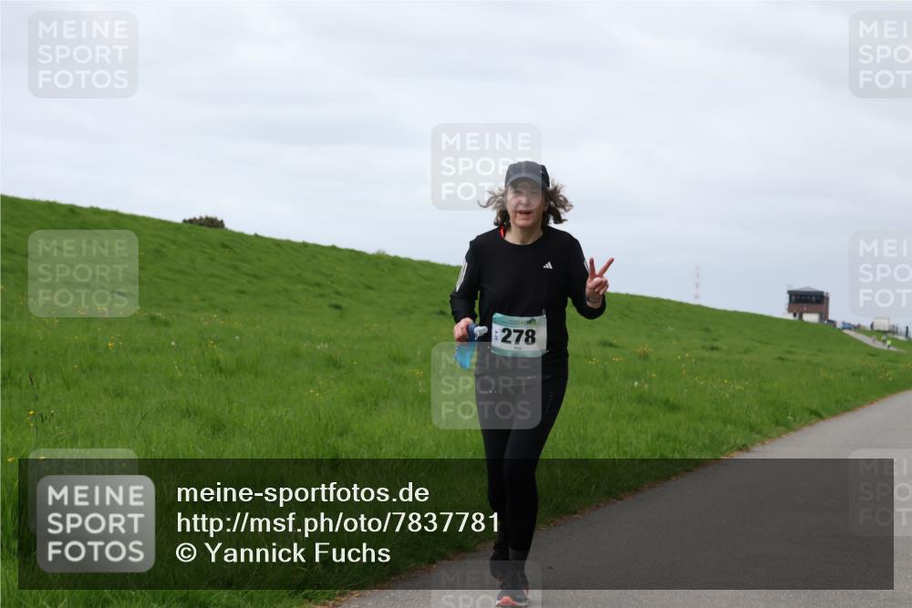 04.05.2025 - 8. Wedeler Halbmarathon Yannick Fuchs http://msf.ph/oto/7837781 04.05.2025 12:01:22 Laufen 278 meine-sportfotos.de