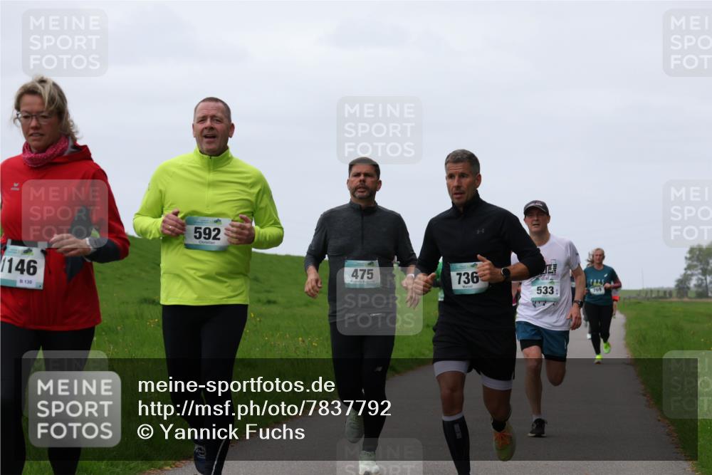 04.05.2025 - 8. Wedeler Halbmarathon Yannick Fuchs http://msf.ph/oto/7837792 04.05.2025 11:24:57 Laufen 1146, 130, 592, 475, 736, 21, 25, 533, 769 meine-sportfotos.de