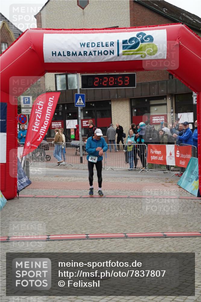 04.05.2025 - 8. Wedeler Halbmarathon Felixshl http://msf.ph/oto/7837807 04.05.2025 12:28:51 Ziel 214 meine-sportfotos.de