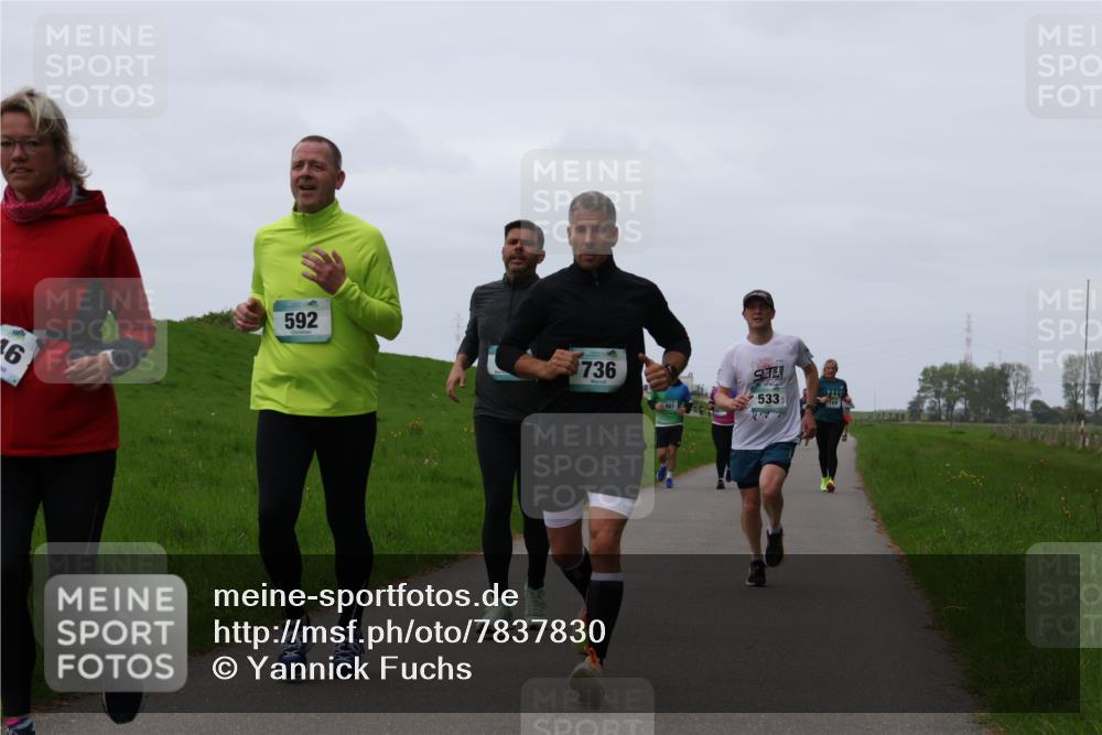 04.05.2025 - 8. Wedeler Halbmarathon Yannick Fuchs http://msf.ph/oto/7837830 04.05.2025 11:24:58 Laufen 30, 6, 592, 736, 881, 533, 7129 meine-sportfotos.de