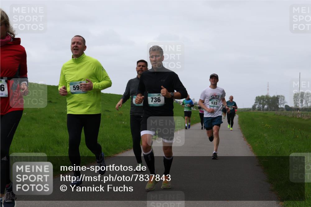 04.05.2025 - 8. Wedeler Halbmarathon Yannick Fuchs http://msf.ph/oto/7837843 04.05.2025 11:24:58 Laufen 6, 59, 30, 736, 533 meine-sportfotos.de