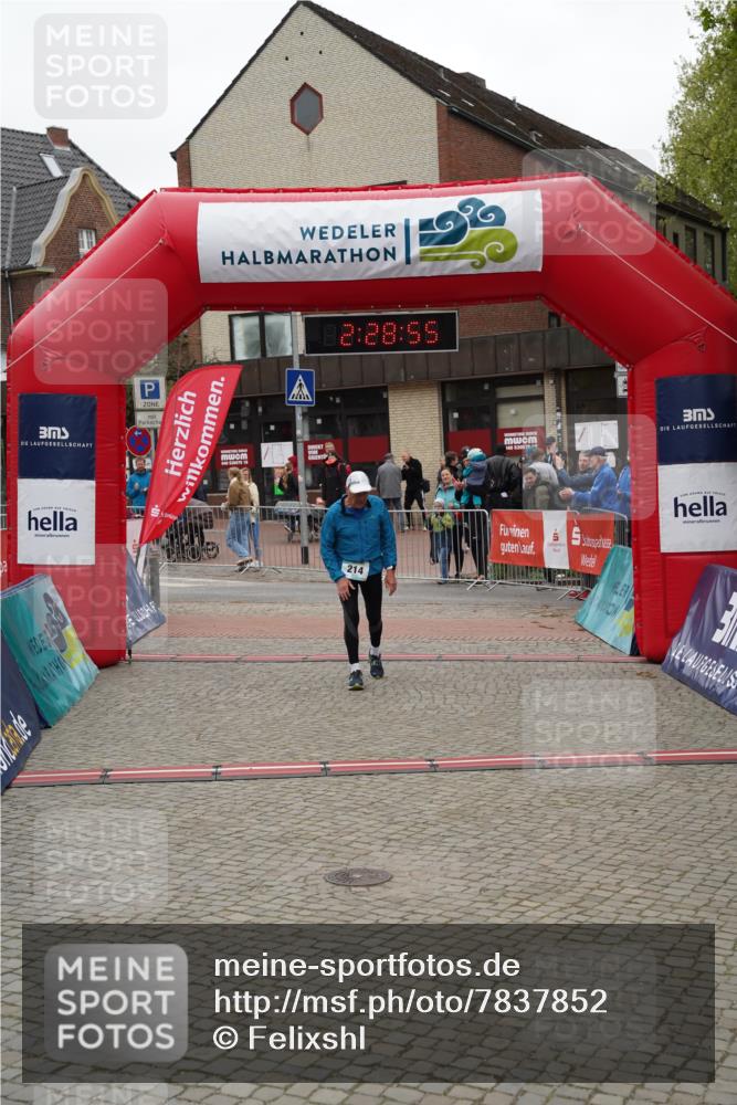 04.05.2025 - 8. Wedeler Halbmarathon Felixshl http://msf.ph/oto/7837852 04.05.2025 12:28:53 Ziel 214 meine-sportfotos.de