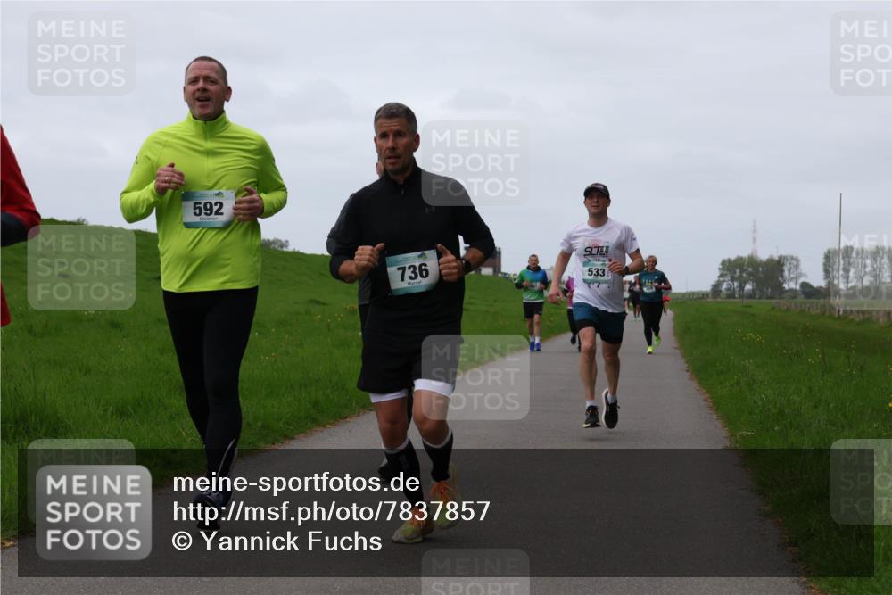 04.05.2025 - 8. Wedeler Halbmarathon Yannick Fuchs http://msf.ph/oto/7837857 04.05.2025 11:24:58 Laufen 592, 736, 533 meine-sportfotos.de