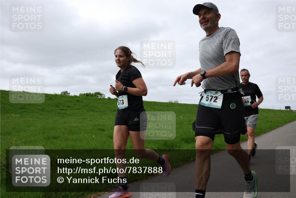 04.05.2025 - 8. Wedeler Halbmarathon Yannick Fuchs http://msf.ph/oto/7837888 04.05.2025 11:46:28 Laufen 673, 572, 40 meine-sportfotos.de