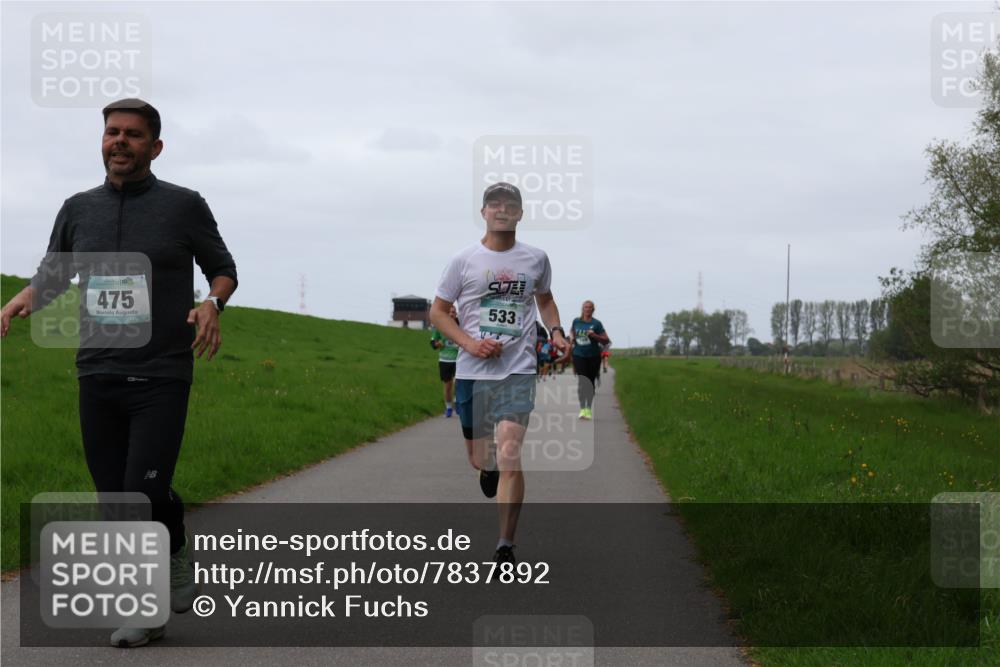 04.05.2025 - 8. Wedeler Halbmarathon Yannick Fuchs http://msf.ph/oto/7837892 04.05.2025 11:24:59 Laufen 475, 533 meine-sportfotos.de