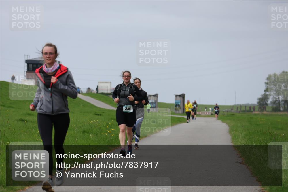 04.05.2025 - 8. Wedeler Halbmarathon Yannick Fuchs http://msf.ph/oto/7837917 04.05.2025 12:01:43 Laufen 235 meine-sportfotos.de