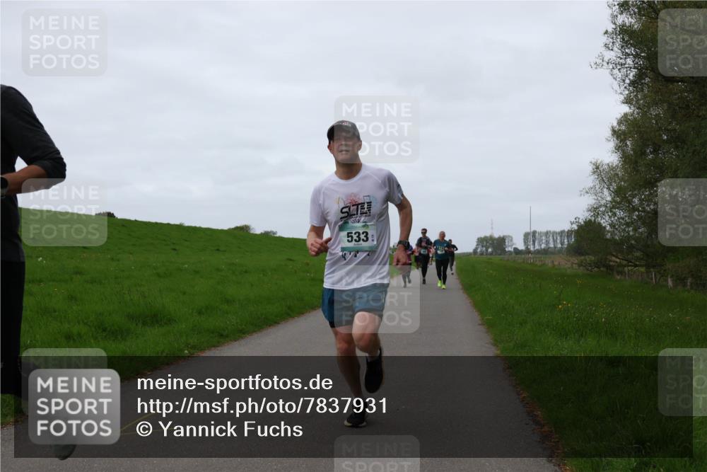 04.05.2025 - 8. Wedeler Halbmarathon Yannick Fuchs http://msf.ph/oto/7837931 04.05.2025 11:25:01 Laufen 2023, 533 meine-sportfotos.de