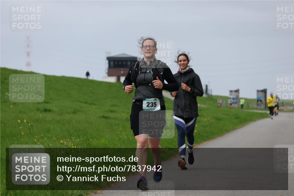 04.05.2025 - 8. Wedeler Halbmarathon Yannick Fuchs http://msf.ph/oto/7837942 04.05.2025 12:01:49 Laufen 235 meine-sportfotos.de