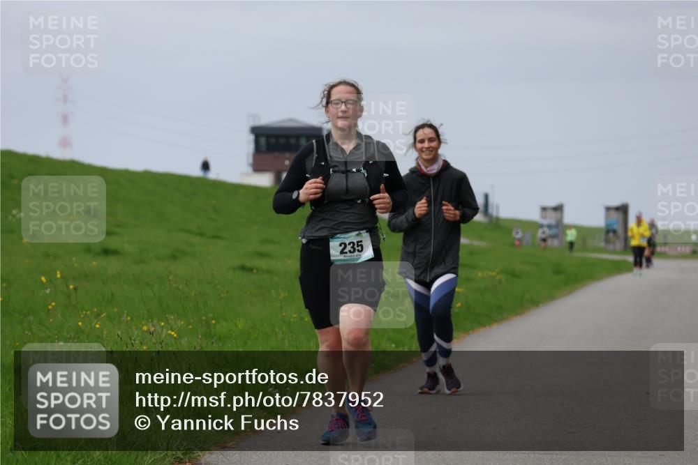 04.05.2025 - 8. Wedeler Halbmarathon Yannick Fuchs http://msf.ph/oto/7837952 04.05.2025 12:01:49 Laufen 235 meine-sportfotos.de