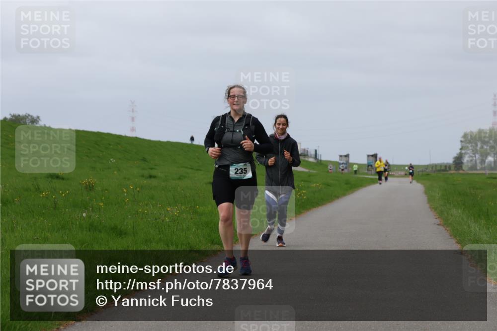 04.05.2025 - 8. Wedeler Halbmarathon Yannick Fuchs http://msf.ph/oto/7837964 04.05.2025 12:01:50 Laufen 235 meine-sportfotos.de
