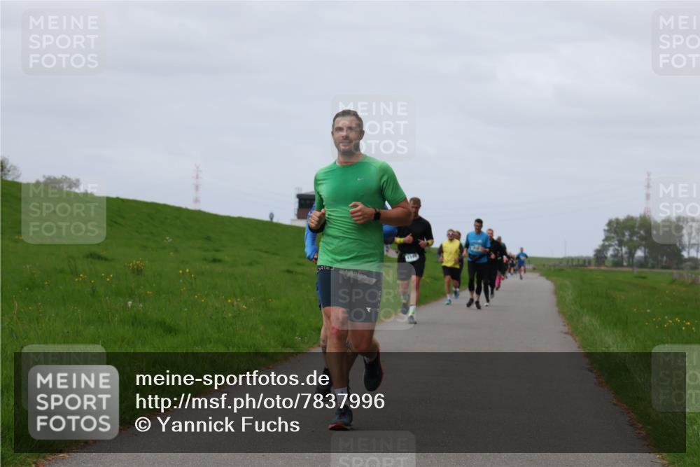 04.05.2025 - 8. Wedeler Halbmarathon Yannick Fuchs http://msf.ph/oto/7837996 04.05.2025 11:46:37 Laufen  meine-sportfotos.de