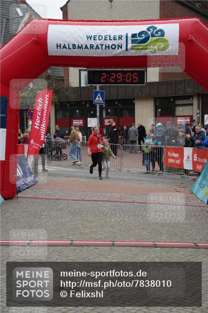 04.05.2025 - 8. Wedeler Halbmarathon Felixshl http://msf.ph/oto/7838010 04.05.2025 12:29:03 Ziel 137 meine-sportfotos.de
