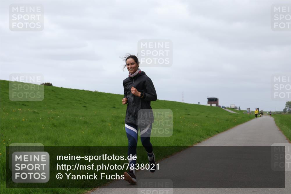 04.05.2025 - 8. Wedeler Halbmarathon Yannick Fuchs http://msf.ph/oto/7838021 04.05.2025 12:01:55 Laufen  meine-sportfotos.de