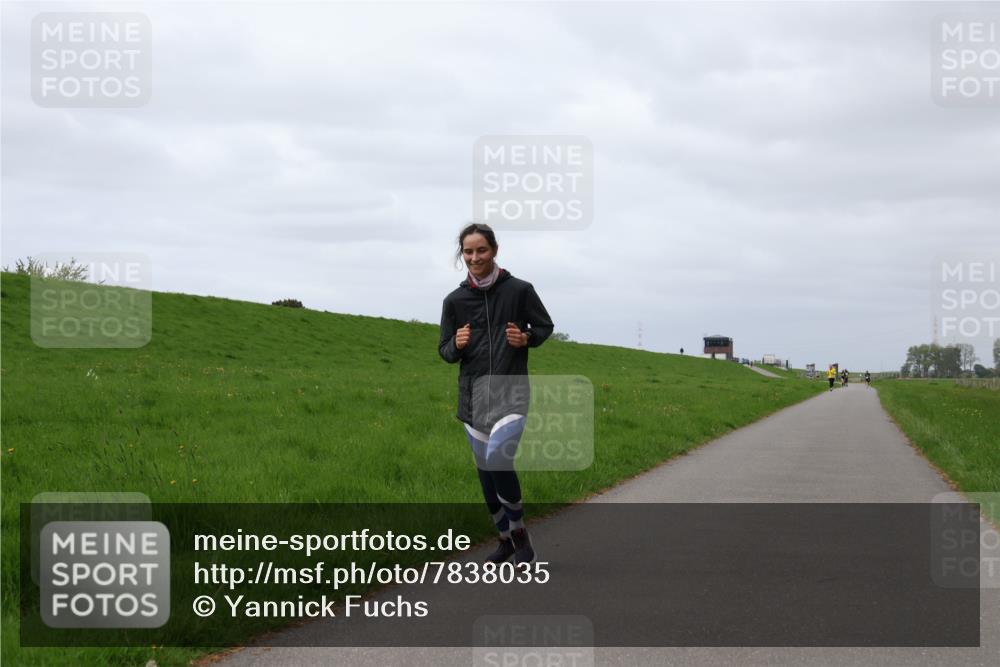 04.05.2025 - 8. Wedeler Halbmarathon Yannick Fuchs http://msf.ph/oto/7838035 04.05.2025 12:01:56 Laufen  meine-sportfotos.de