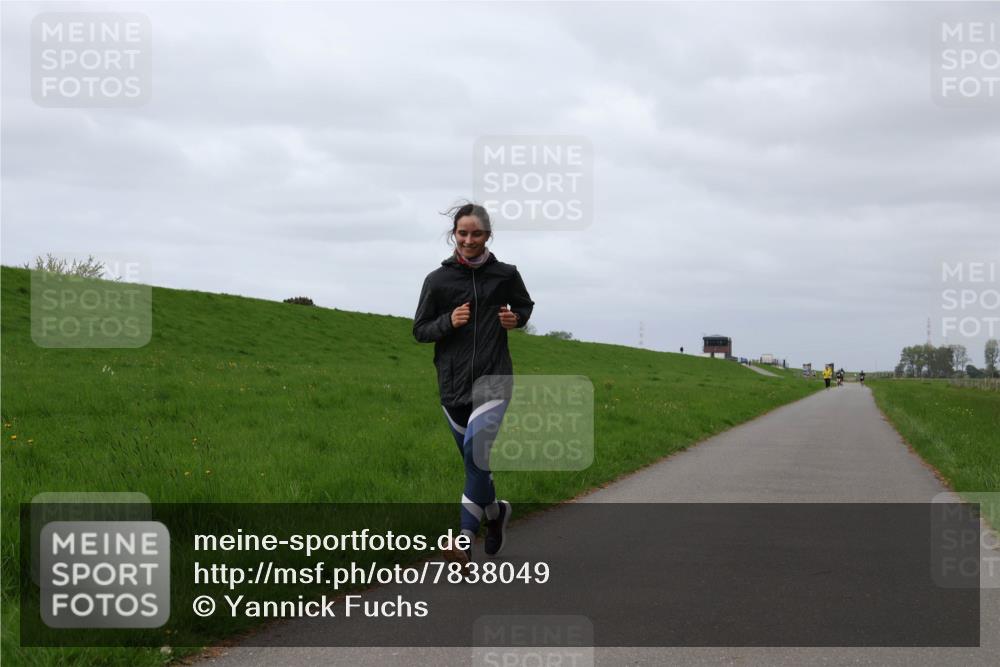 04.05.2025 - 8. Wedeler Halbmarathon Yannick Fuchs http://msf.ph/oto/7838049 04.05.2025 12:01:56 Laufen  meine-sportfotos.de