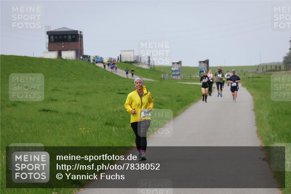 04.05.2025 - 8. Wedeler Halbmarathon Yannick Fuchs http://msf.ph/oto/7838052 04.05.2025 12:02:15 Laufen 716 meine-sportfotos.de