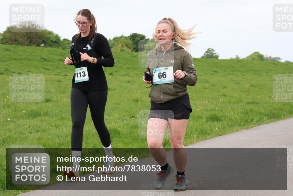 04.05.2025 - 8. Wedeler Halbmarathon Lena Gebhardt http://msf.ph/oto/7838053 04.05.2025 11:36:14 Laufen 1113, 66 meine-sportfotos.de