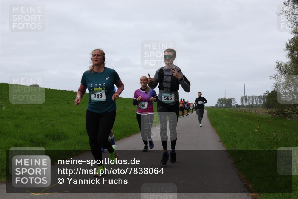 04.05.2025 - 8. Wedeler Halbmarathon Yannick Fuchs http://msf.ph/oto/7838064 04.05.2025 11:25:07 Laufen 2025, 769, 880, 565 meine-sportfotos.de