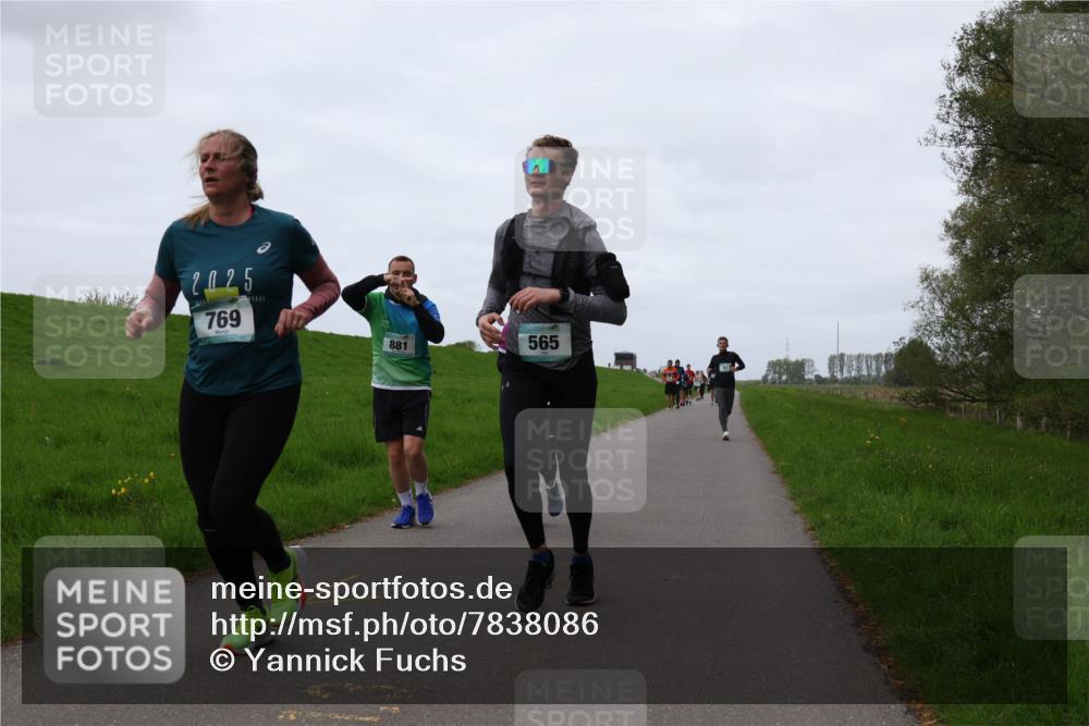 04.05.2025 - 8. Wedeler Halbmarathon Yannick Fuchs http://msf.ph/oto/7838086 04.05.2025 11:25:08 Laufen 2025, 769, 881, 565 meine-sportfotos.de