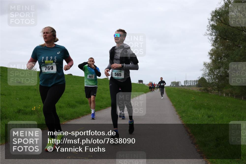 04.05.2025 - 8. Wedeler Halbmarathon Yannick Fuchs http://msf.ph/oto/7838090 04.05.2025 11:25:08 Laufen 2025, 769, 881, 565 meine-sportfotos.de