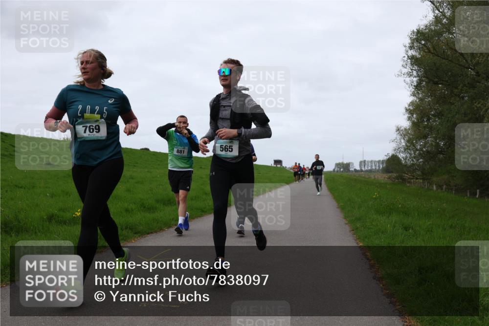 04.05.2025 - 8. Wedeler Halbmarathon Yannick Fuchs http://msf.ph/oto/7838097 04.05.2025 11:25:08 Laufen 2025, 769, 881, 565 meine-sportfotos.de
