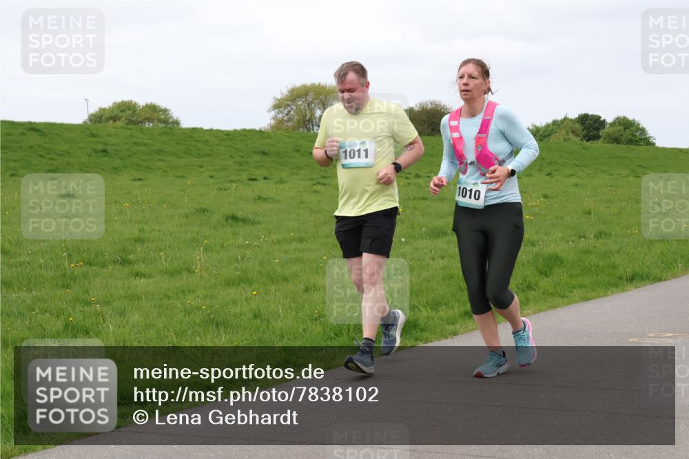 04.05.2025 - 8. Wedeler Halbmarathon Lena Gebhardt http://msf.ph/oto/7838102 04.05.2025 11:36:21 Laufen 1011, 1010 meine-sportfotos.de