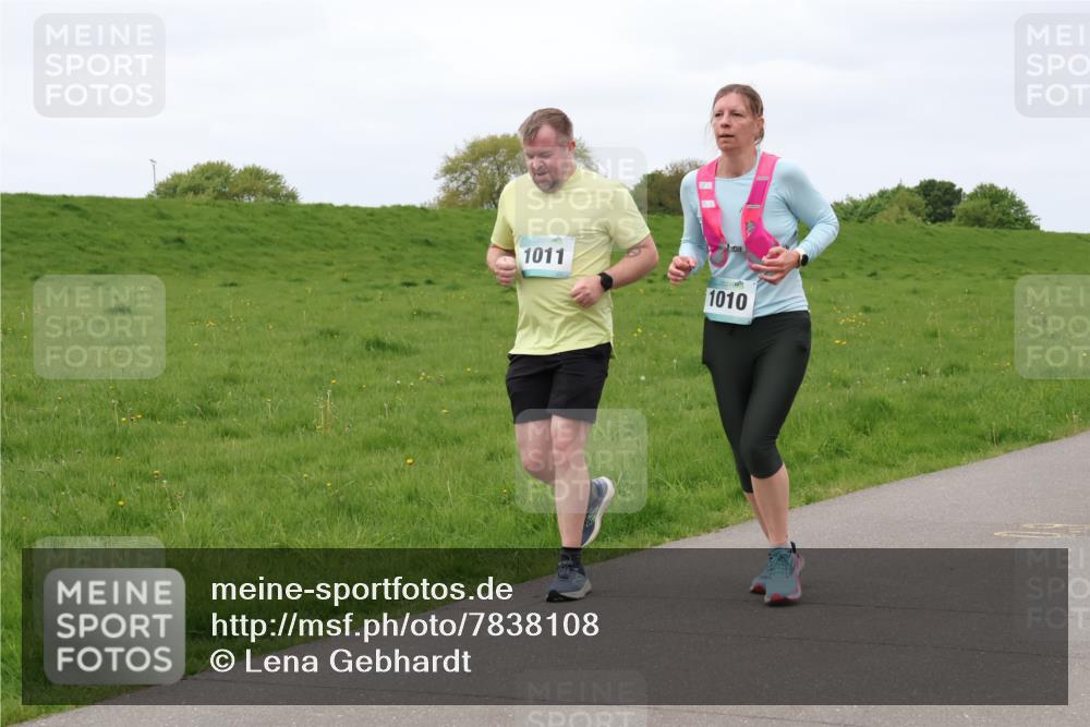 04.05.2025 - 8. Wedeler Halbmarathon Lena Gebhardt http://msf.ph/oto/7838108 04.05.2025 11:36:21 Laufen 1011, 1010 meine-sportfotos.de