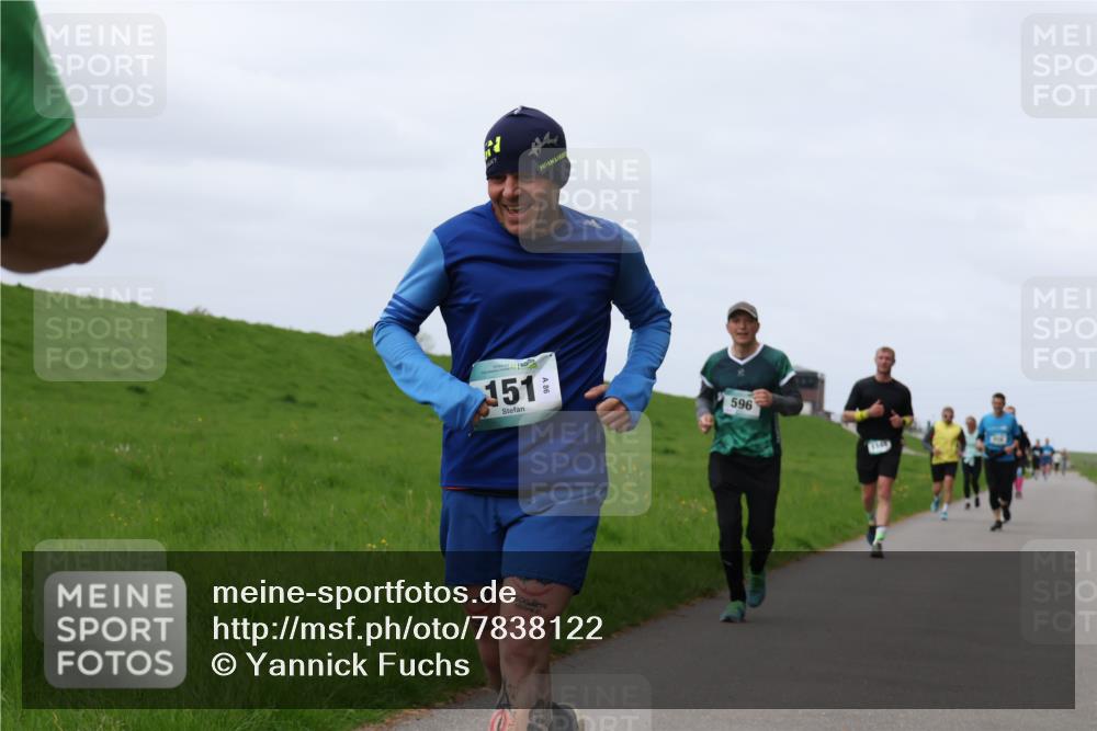 04.05.2025 - 8. Wedeler Halbmarathon Yannick Fuchs http://msf.ph/oto/7838122 04.05.2025 11:46:40 Laufen 151, 596 meine-sportfotos.de