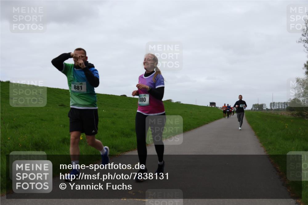 04.05.2025 - 8. Wedeler Halbmarathon Yannick Fuchs http://msf.ph/oto/7838131 04.05.2025 11:25:09 Laufen 881, 880 meine-sportfotos.de