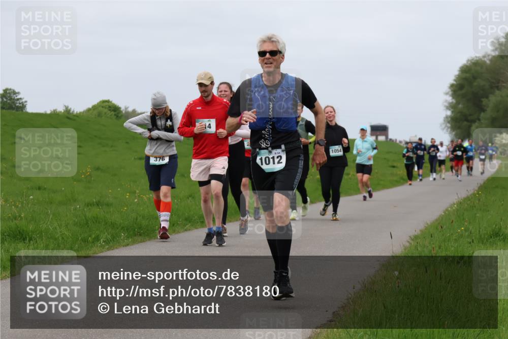 04.05.2025 - 8. Wedeler Halbmarathon Lena Gebhardt http://msf.ph/oto/7838180 04.05.2025 11:36:42 Laufen 376, 14, 1012, 1054 meine-sportfotos.de
