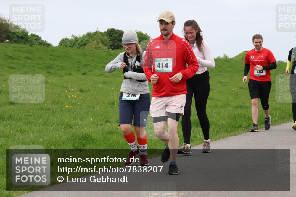 04.05.2025 - 8. Wedeler Halbmarathon Lena Gebhardt http://msf.ph/oto/7838207 04.05.2025 11:36:46 Laufen 376, 414, 283 meine-sportfotos.de