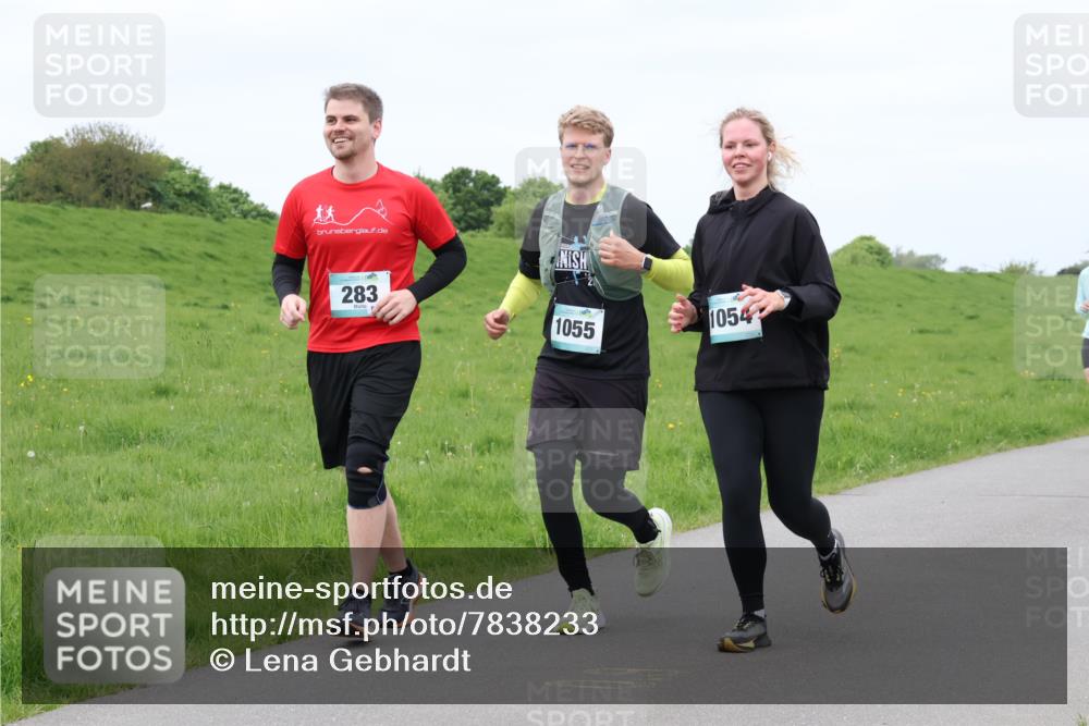 04.05.2025 - 8. Wedeler Halbmarathon Lena Gebhardt http://msf.ph/oto/7838233 04.05.2025 11:36:50 Laufen 283, 1054, 1055 meine-sportfotos.de
