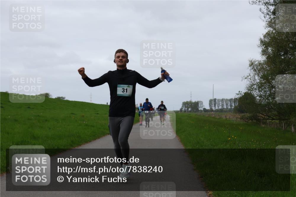 04.05.2025 - 8. Wedeler Halbmarathon Yannick Fuchs http://msf.ph/oto/7838240 04.05.2025 11:25:12 Laufen 31 meine-sportfotos.de