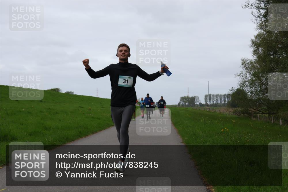 04.05.2025 - 8. Wedeler Halbmarathon Yannick Fuchs http://msf.ph/oto/7838245 04.05.2025 11:25:12 Laufen 31 meine-sportfotos.de