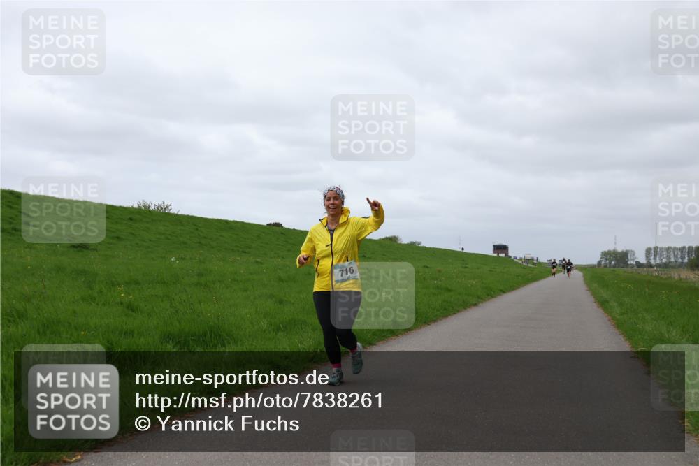 04.05.2025 - 8. Wedeler Halbmarathon Yannick Fuchs http://msf.ph/oto/7838261 04.05.2025 12:02:25 Laufen 716 meine-sportfotos.de