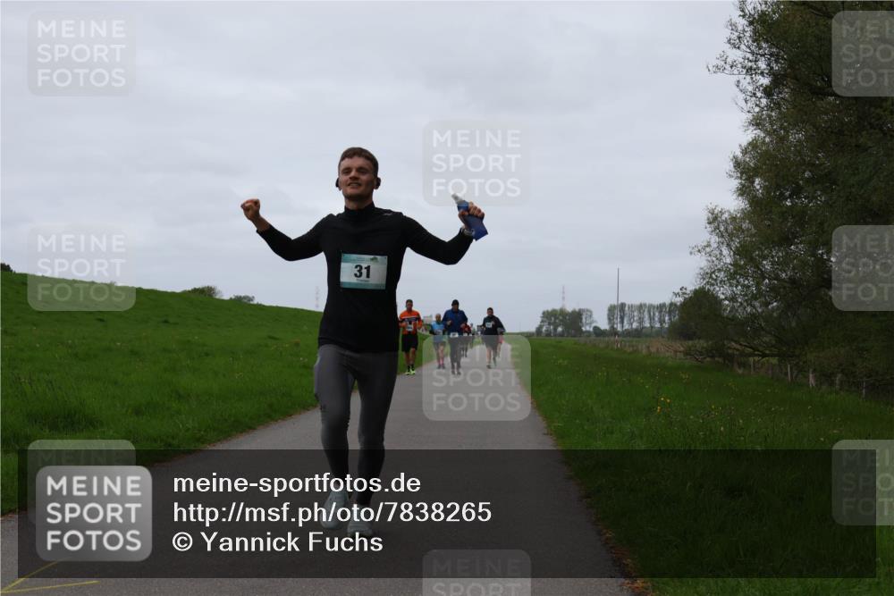 04.05.2025 - 8. Wedeler Halbmarathon Yannick Fuchs http://msf.ph/oto/7838265 04.05.2025 11:25:12 Laufen 31 meine-sportfotos.de