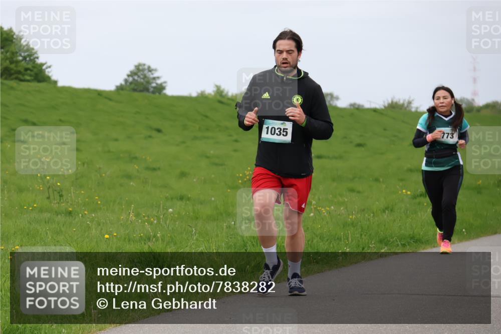 04.05.2025 - 8. Wedeler Halbmarathon Lena Gebhardt http://msf.ph/oto/7838282 04.05.2025 11:37:03 Laufen 773, 1035 meine-sportfotos.de