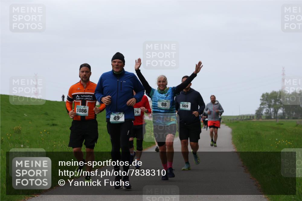 04.05.2025 - 8. Wedeler Halbmarathon Yannick Fuchs http://msf.ph/oto/7838310 04.05.2025 11:25:17 Laufen 88, 569, 1086, 76, 89 meine-sportfotos.de